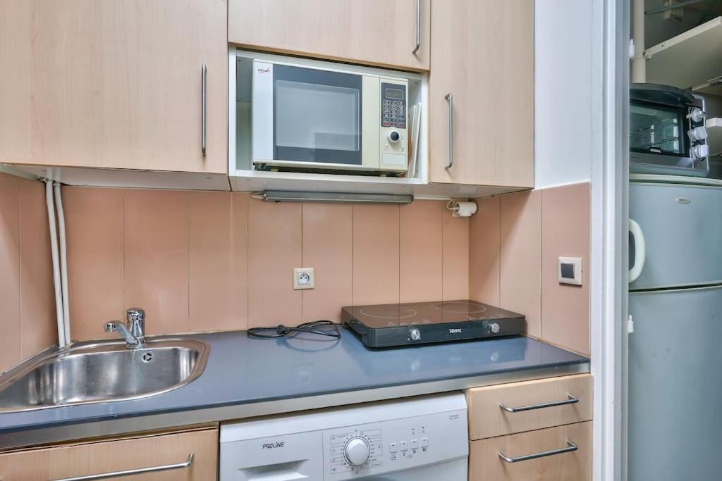Apartamento Cosy Studio In The Center Of Clichy Exterior foto